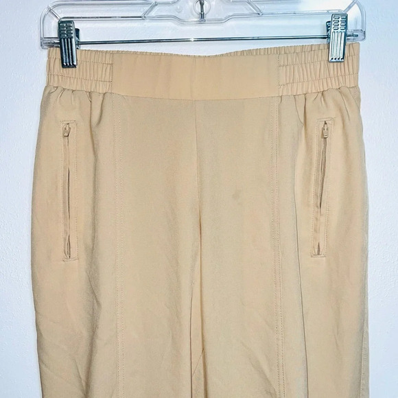 Old Navy StretchTech Tan Mid-rise Zip Ankle Relaxed Jogger Pants Small Women’s - Picture 4 of 13